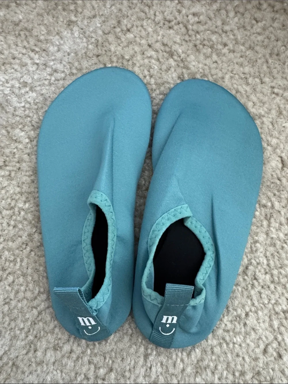 Nwot Maybell studio Kids Aqua Blue Water Shoes - s Brand size 30/31